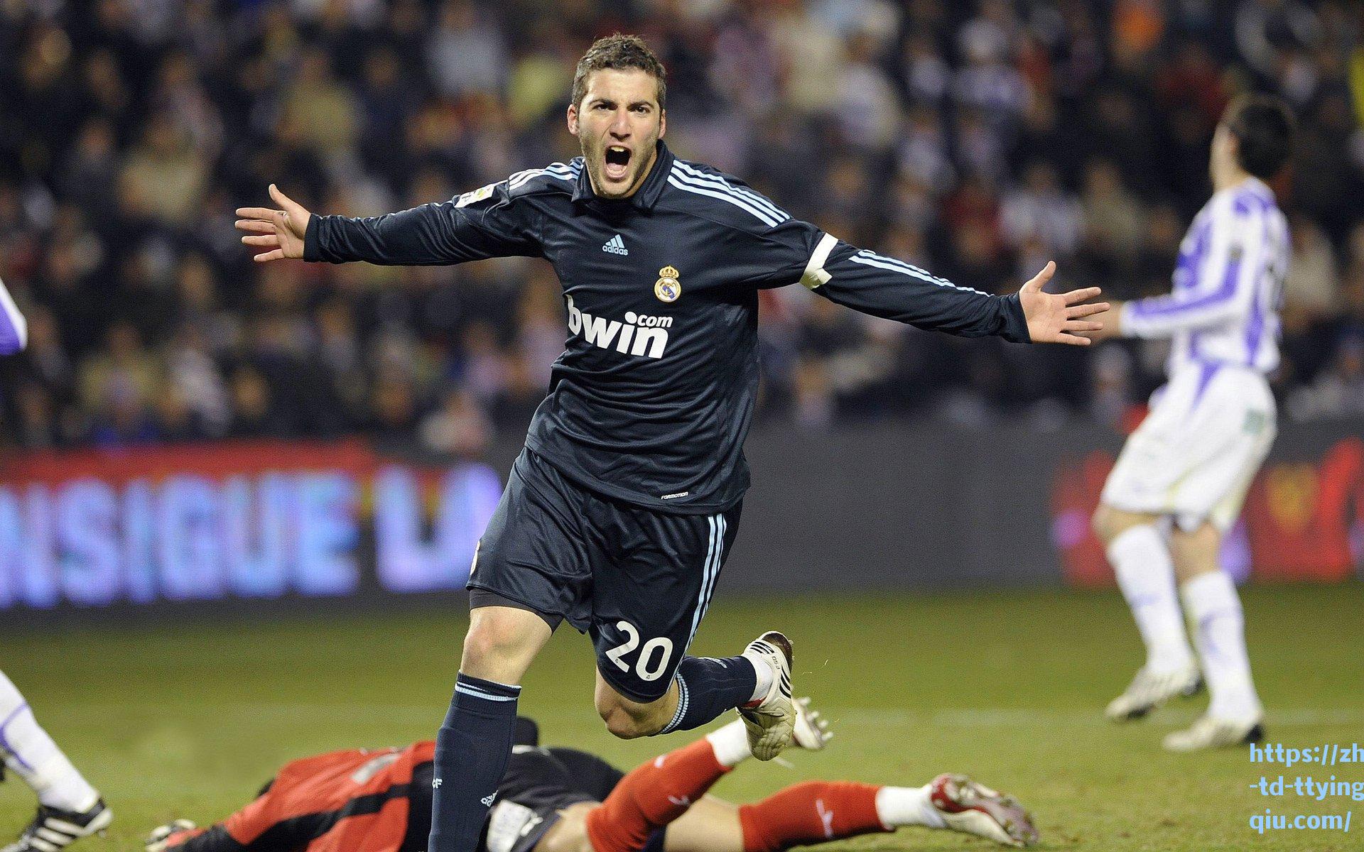 王霜豪言，把奖杯留在武汉我们是最棒的，会继续努力加油