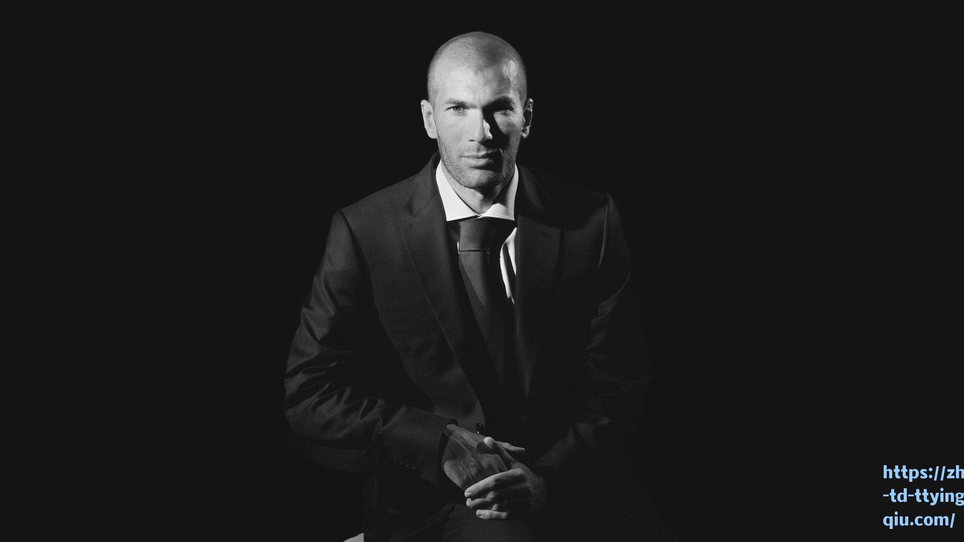 锋线双星领衔！塞尔维亚公布九月世预赛关键战名单，弗拉霍维奇、米特罗维奇扛起进攻大旗