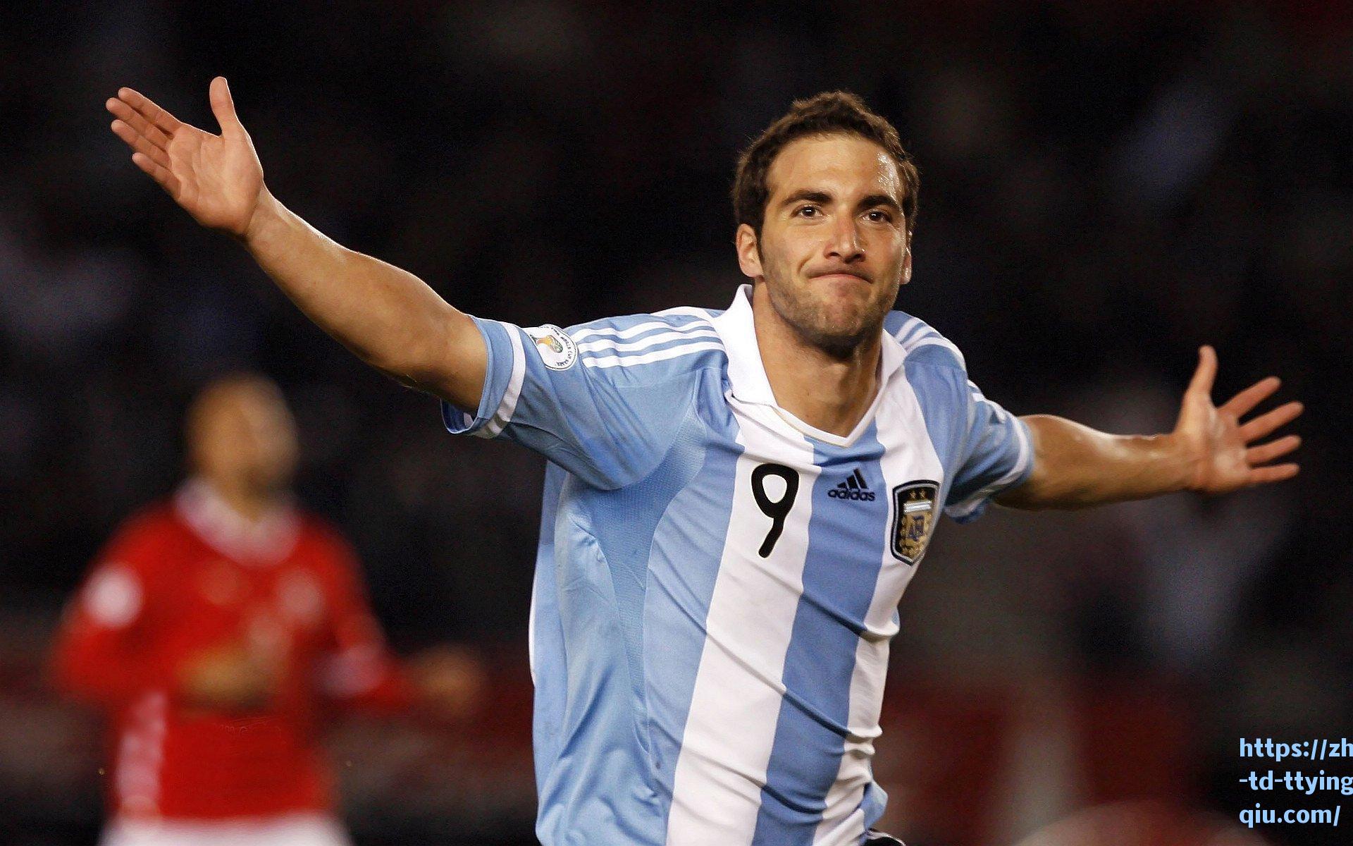 孔帕尼坚称无杯赛门将之分 赞迪亚斯于混乱中展现非凡创造力