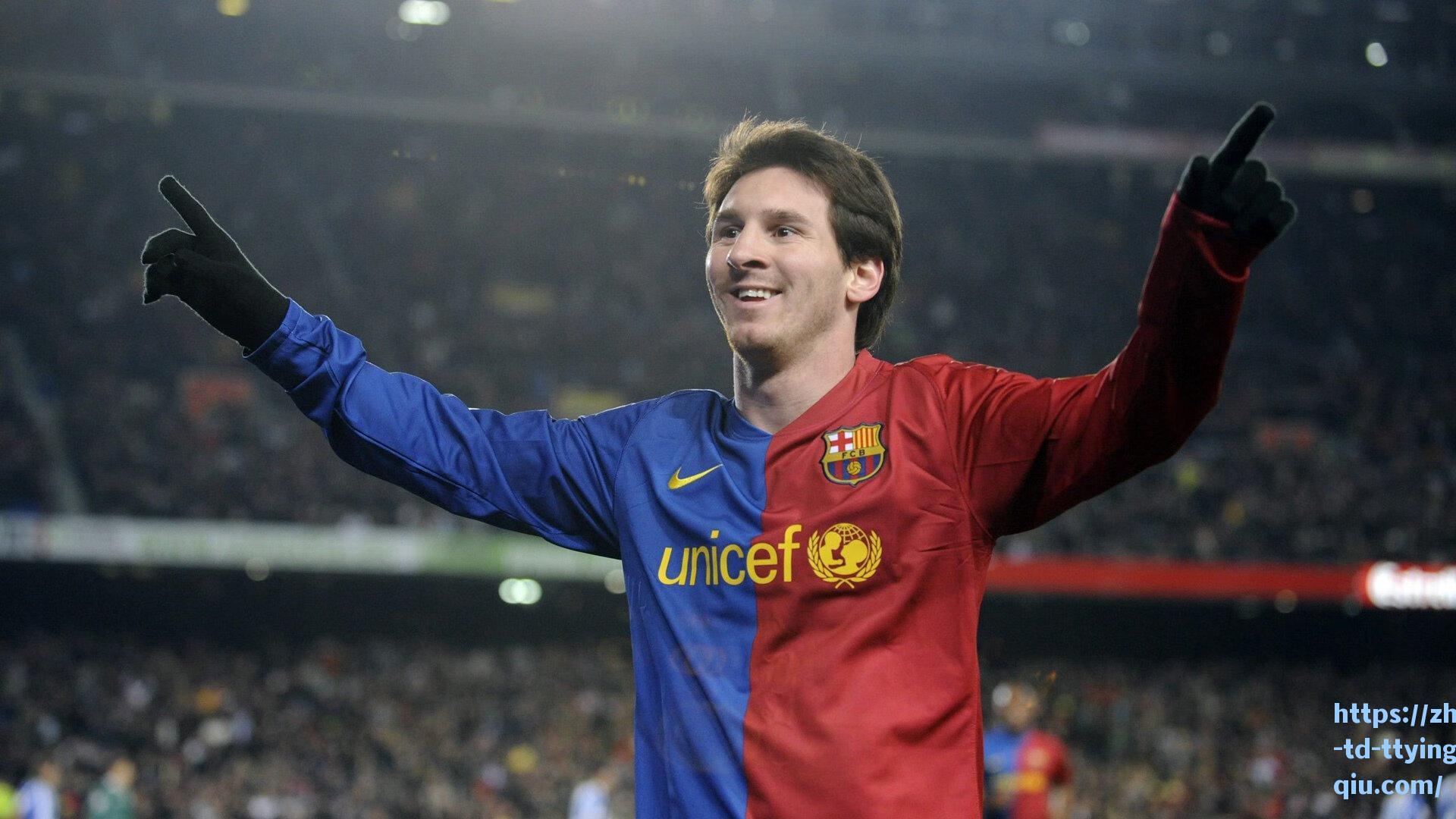 温格惊喜现身首尔表演赛幕后，亨利力邀恩师出山，传奇联手点燃绿茵情怀