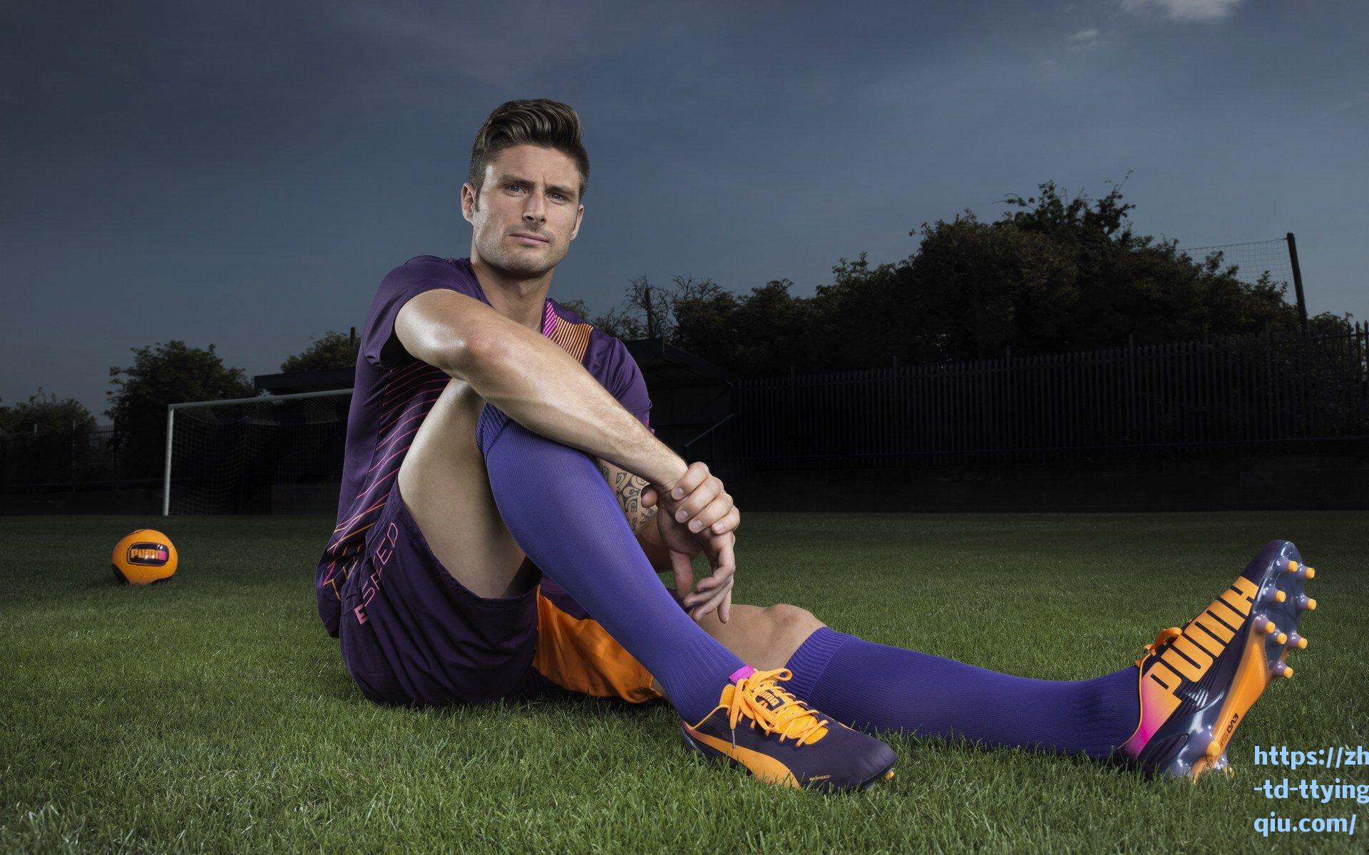 巴萨后防革新计划曝光,锁定热刺铁卫范德芬,风格契合或成夏窗关键目标