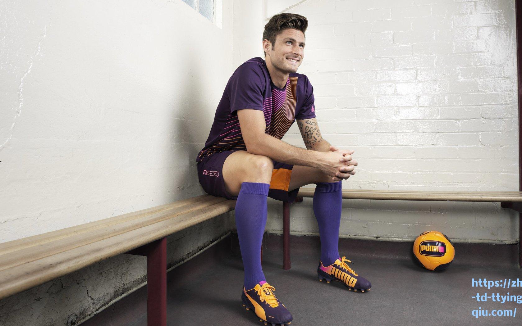 斯特林与切尔西深入谈判未来去向，解约可能性浮出水面